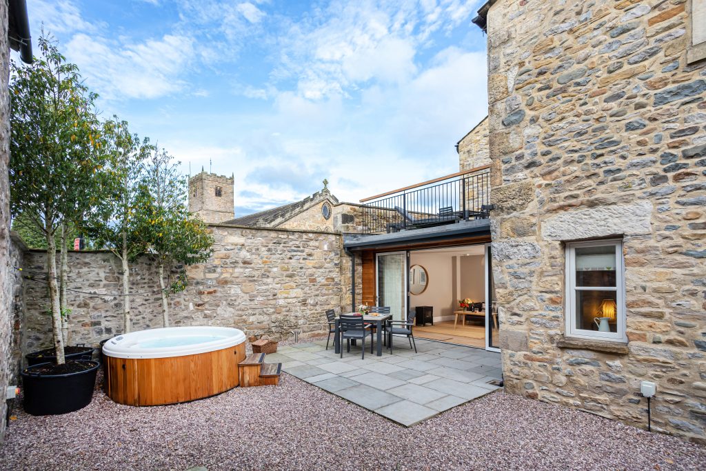 Ruskin's View Holiday Cottage
